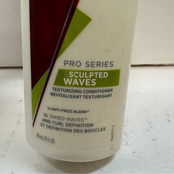 Vidal Sassoon Waves Texturizing Conditioner 12 OZ - Picture 2 of 3